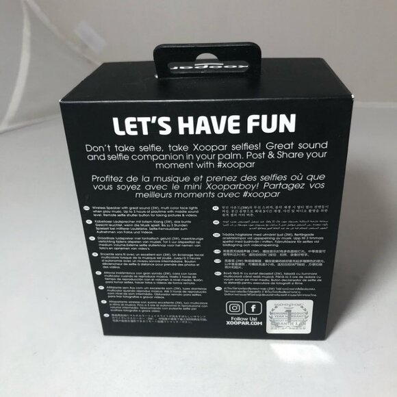 Xoopar Boy Mini Wireless Speaker Lights Up Remote Selfie Taking Gold New in Box - Picture 7 of 7